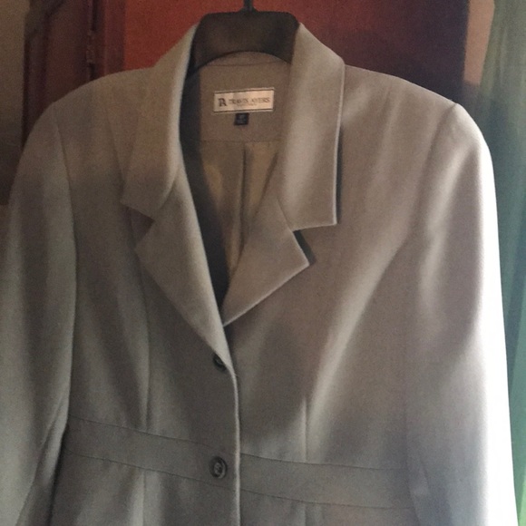 Blazer- Olive Green - Picture 2 of 4